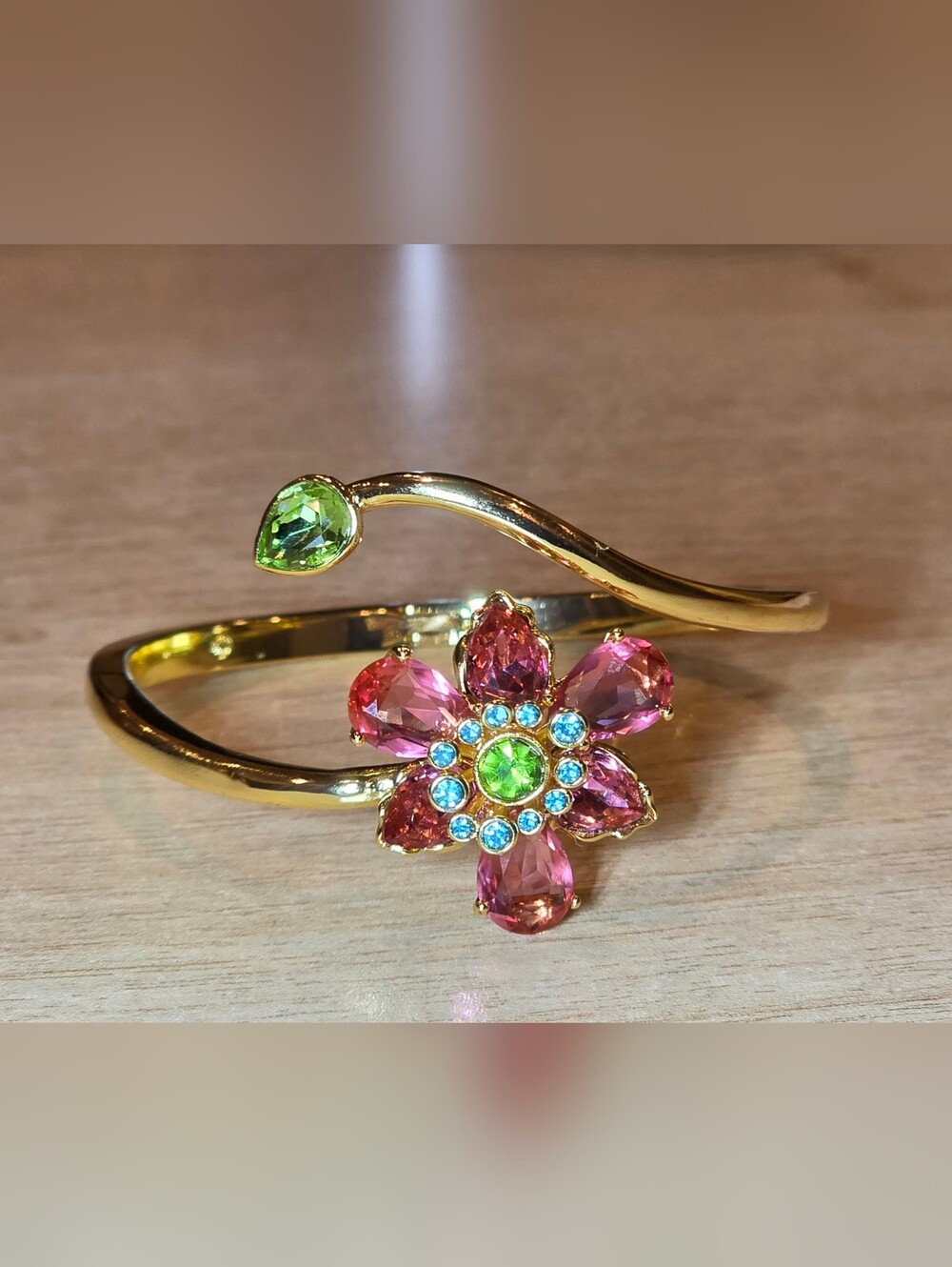 Swarovski Idyllia Bangle – Gold Tone, Multicolor Crystals, Mixed Cut - Picture 11 of 16